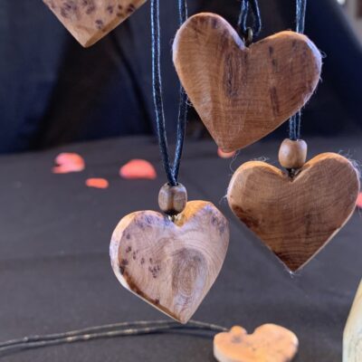 Cœur en Olivier ou en cade