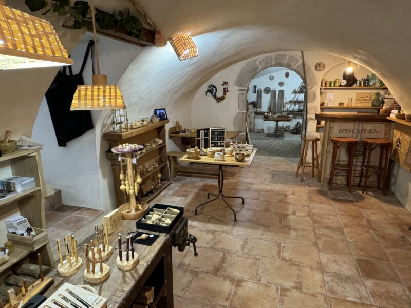 Le BAB - 10 rue du Castellas - 34150 Montpeyroux